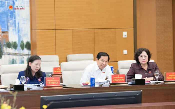 Các đại biểu dự Hội nghị