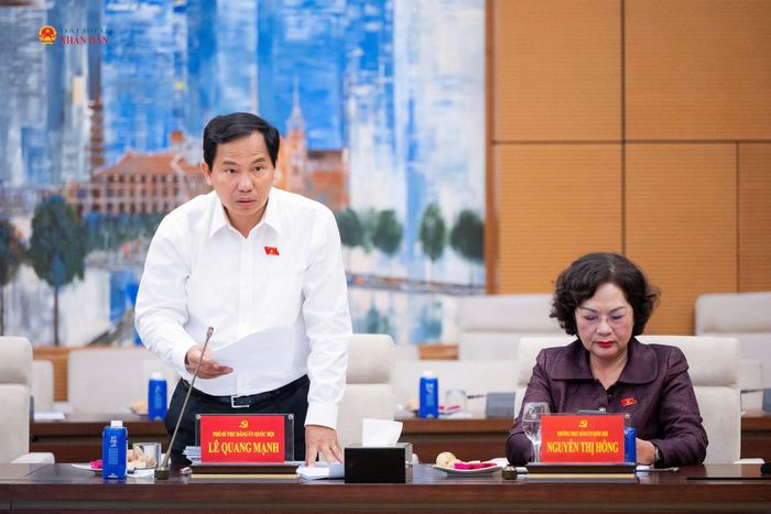 Phó Bí thư Đảng ủy Quốc hội, Tổng Thư ký Quốc hội, Chủ nhiệm Văn phòng Quốc hội Lê Quang Mạnh phát biểu