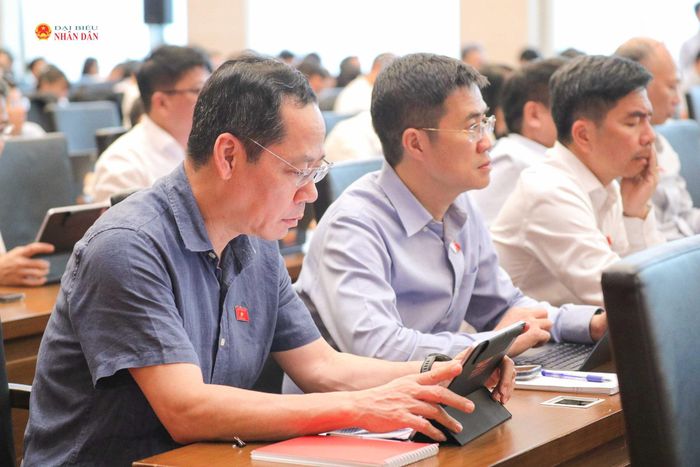Các đại biểu dự hội nghị. Ảnh: Hồ Long