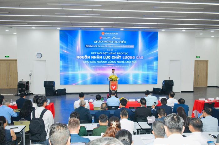 Toàn cảnh Diễn đàn hợp tác nhà trường - doanh nghiệp năm 2026. Ảnh: Bộ GD-ĐT