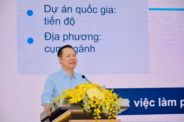 Vụ trưởng Vụ Giáo dục Đại học (Bộ GD-ĐT) Nguyễn Tiến Thảo phát biểu. Ảnh: Bộ GD-ĐT