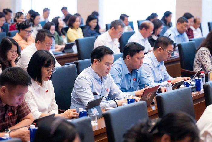 Các đại biểu tham dự hội nghị (Ảnh: VPQH)