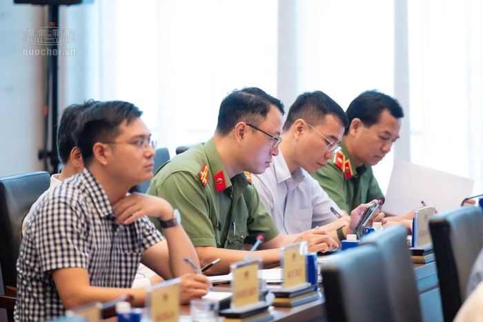 Các đại biểu dự hội nghị.