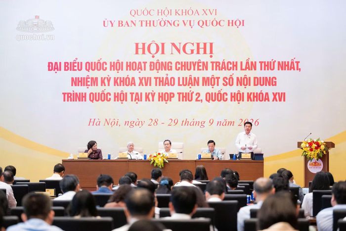Quang cảnh phiên thảo luận chiều 28/9.
