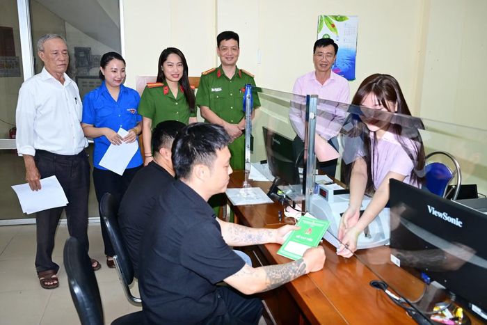 Công an phường Ngô Quyền phối hợp tạo sinh kế cho người có quá khứ lầm lỗi.