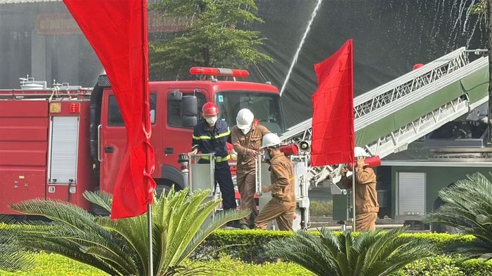 Một số hình ảnh trong buổi thực tập phương án.