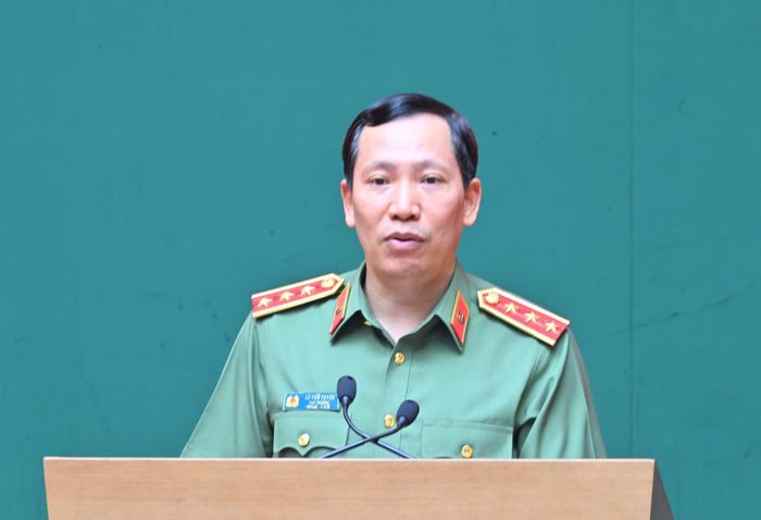 Thứ trưởng Lê Văn Tuyến phát biểu chỉ đạo tại hội nghị.