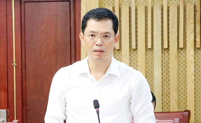 Giám đốc Sở Tài chính Nghệ An Trịnh Thanh Hải báo cáo. 