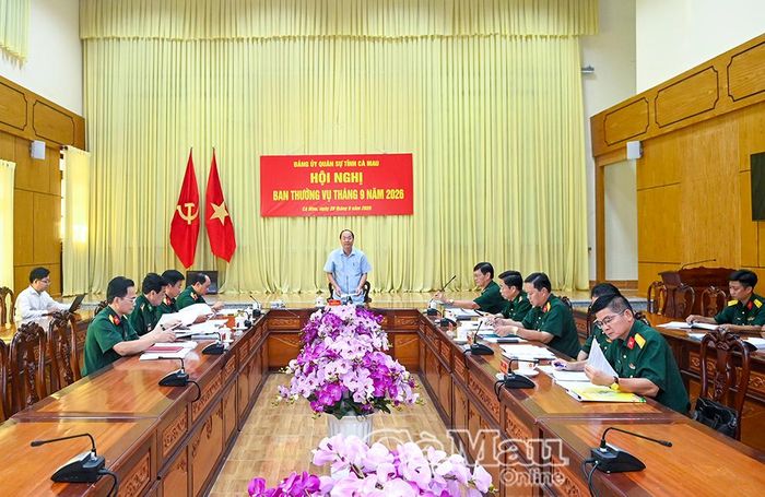  Đồng chí Nguyễn Hồ Hải, Uỷ viên Ban Chấp hành Trung ương Đảng, Bí thư Tỉnh uỷ, Trưởng Đoàn đại biểu Quốc hội tỉnh, Bí thư Đảng uỷ Quân sự tỉnh phát biểu chỉ đạo hội nghị.
