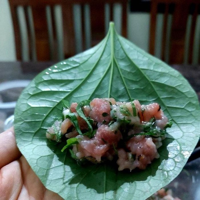 Nguyên liệu và cách làm tưởng đơn giản nhưng để có đĩa chả đẹp mắt lại cần một chút kinh nghiệm - Ảnh: Internet