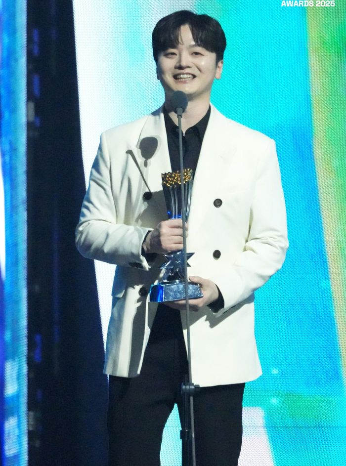 Tên tuổi của Hwang Ka Ram thực sự bùng nổ và bước sang trang mới rực rỡ vào năm 2024. Ảnh: X