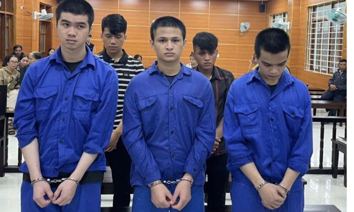 Các bị cáo tại toà
