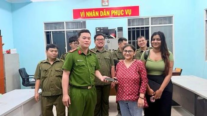 Trao trả tài sản cho người đánh rơi