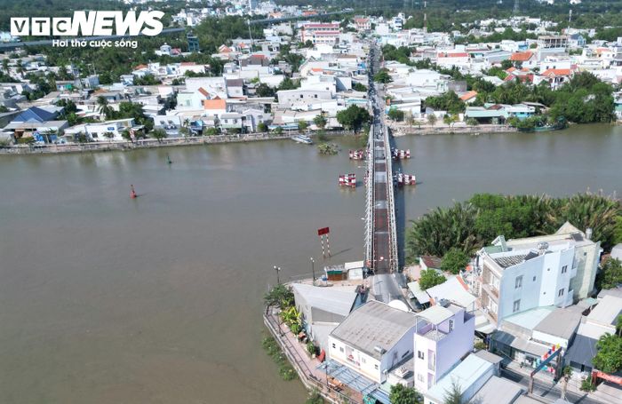 Dự án cầu Rạch Dơi và tuyến đường dẫn có tổng chiều dài khoảng 3,3km, vận tốc thiết kế 80km/h. Điểm đầu dự án nằm trên đường Lê Văn Lương (Hương lộ 34 cũ), thuộc xã Hiệp Phước, cách tim cầu Rạch Tôm khoảng 175m về phía Cần Giuộc. Điểm cuối nằm trên Đường tỉnh 826C (Hương lộ 34 cũ), thuộc xã Cần Giuộc, tỉnh Tây Ninh.