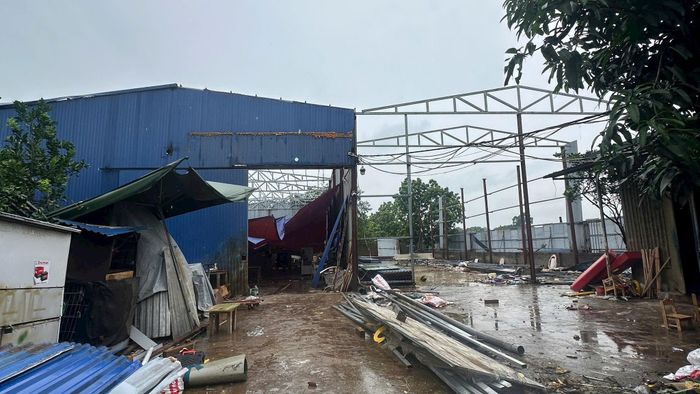 Thời gian qua trên địa bàn xã Thường Tín có hàng loạt trường hợp sau khi được tuyên truyền, vận động đã chấp hành tự giác tháo dỡ công trình nhà xưởng vi phạm. Ảnh: PV