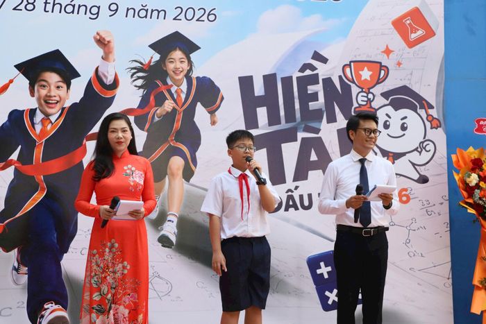 Học sinh Trường THCS Trưng Vương tự tin tham gia các phần thi. Ảnh: PV