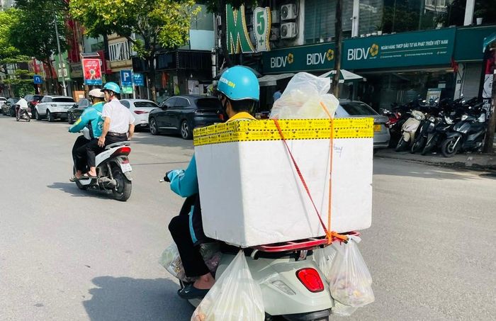 Cần xem xét lấp khoảng trống về pháp lý, an sinh phù hợp với đặc thù của lao động nền tảng số. Ảnh: PV