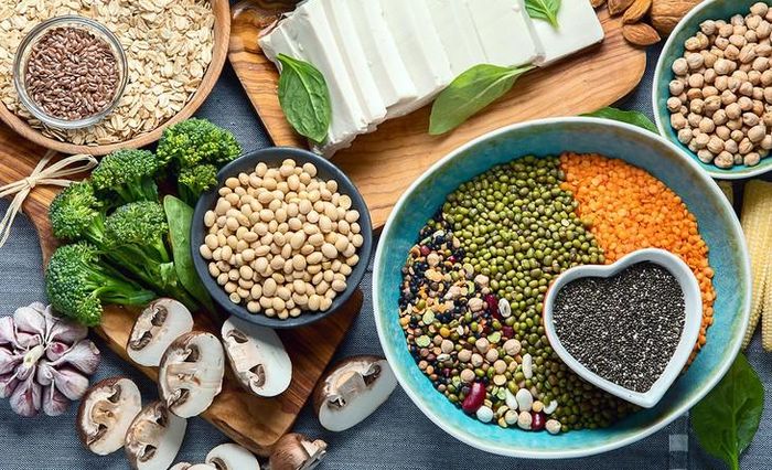 Bác sĩ Quinones cho biết, đạm thực vật mang lại nhiều lợi ích hơn cho thận và tim mạch nhờ bổ sung chất xơ cùng các dưỡng chất khác. Ảnh minh họa: Vegan Food and Living