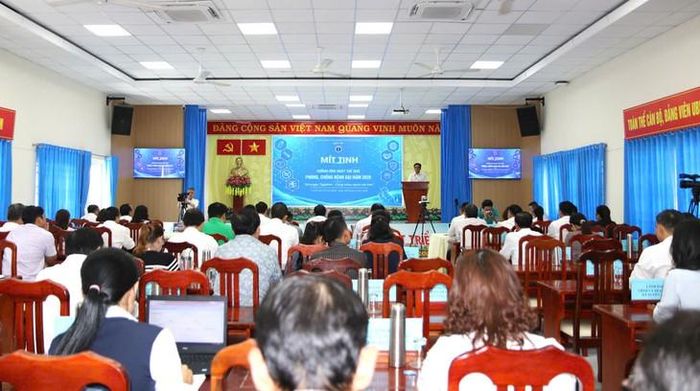 Lễ Mít tinh được tổ chức trực tiếp tại điểm cầu chính Hội trường Ủy ban nhân dân xã Long Hải. Ảnh:HCDC cung cấp