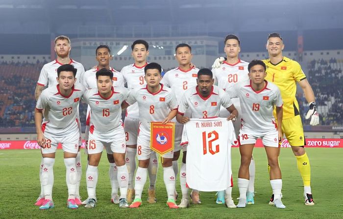 ĐT ra sân của ĐT Việt Nam trong trận gặp ĐT Thái Lan. (Ảnh: Getty Images)