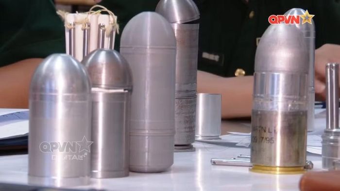 Trang Militarnyi của Ukraine cho biết, một loại đạn 40 mm mới đã được trình diễn tại Việt Nam, nhiều khả năng được thiết kế để chống lại các máy bay không người lái cỡ nhỏ.