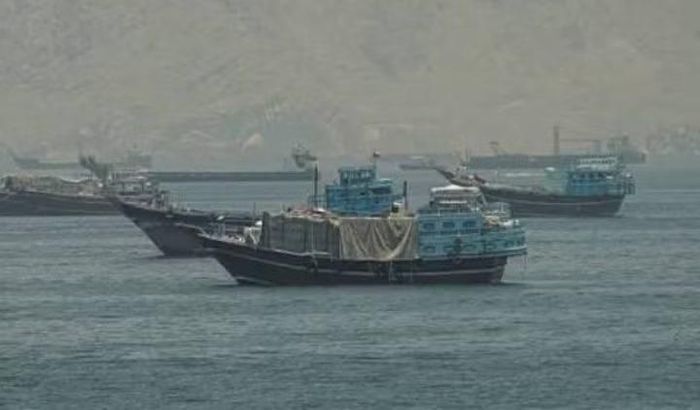 Căng thẳng đặc biệt tập trung quanh eo biển Hormuz. Iran đã đưa ra đề xuất gồm chấm dứt các hành động thù địch tại Trung Đông, mở lại tuyến hàng hải này sau 7 ngày và tiến tới đàm phán.