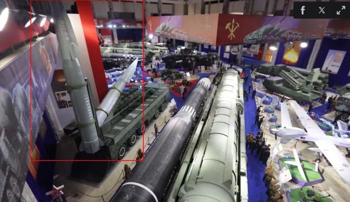 Trên màn hình tại khu vực thử nghiệm xuất hiện dòng chữ "Hwasongpho-11Ma-1", trong khi phần đầu đạn có hình dạng được các chuyên gia nhận định tương đồng với phương tiện lướt siêu vượt âm HGV.