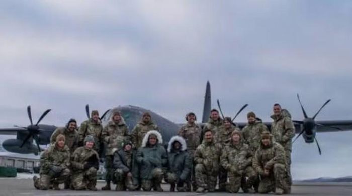 Điều này làm gia tăng giá trị quân sự, thương mại và địa chính trị của Greenland. Với Washington, việc tăng hiện diện tại hòn đảo không chỉ củng cố khả năng giám sát hướng Bắc Đại Tây Dương mà còn mở rộng mạng lưới phòng thủ trong một khu vực đang ngày càng được các cường quốc chú ý.
