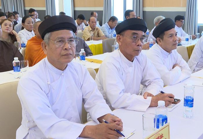 Các đại biểu tham dự hội nghị. Ảnh: NT.