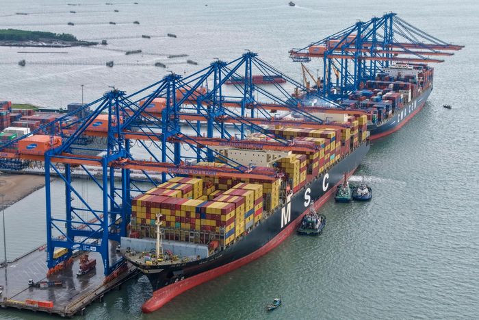  Nghị định 336/2026 về cơ chế một cửa quốc gia (NSW) và một cửa ASEAN (ASW) sẽ tạo thuận lợi hơn cho doanh nghiệp xuất khẩu. Ảnh: Quỳnh Danh. 