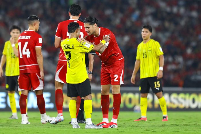  Trận hòa 0-0 trước Malaysia cho thấy sức mạnh hàng thủ đáng sợ của Indonesia. Nhiều người đánh giá Indonesia đang là đội mạnh nhất FIFA ASEAN Cup năm nay với sự đồng đều công thủ và các ngôi sao sẵn sàng thay nhau tỏa sáng. 