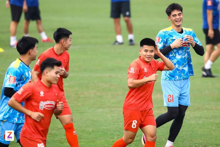  Thành Long (số 8) đang đạt phong độ tốt. 