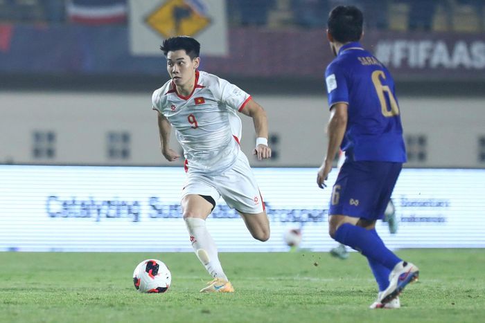 Hàng thủ Thái Lan thi đấu chặt chẽ. Ảnh: Minh Chiến.