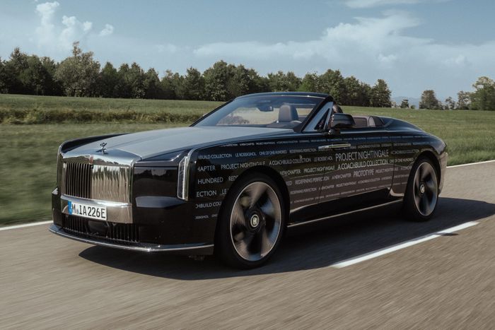 Dù các thiết bị có thể ghi nhận dữ liệu chính xác, Rolls-Royce cho rằng đánh giá cuối cùng vẫn phụ thuộc vào kinh nghiệm và cảm nhận của những kỹ sư giàu kinh nghiệm, nhằm đảm bảo Nightingale đạt được sự yên tĩnh và uy lực đặc trưng của thương hiệu.