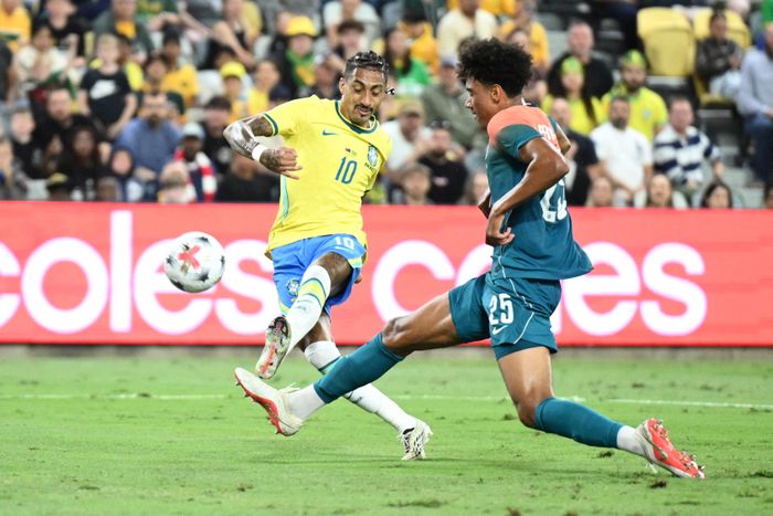 Brazil không gặp nhiều khó khăn để vượt qua Australia. Ảnh: Reuters.