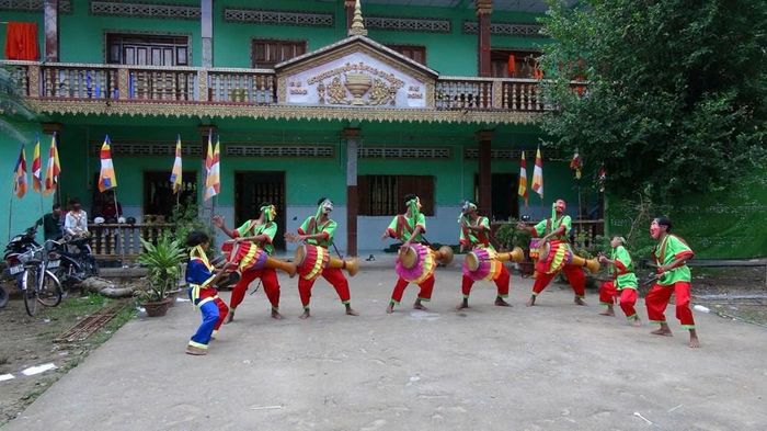 Các câu lạc bộ đã thu hút được nhiều thành viên tham gia vào sinh hoạt, phục vụ người dân
