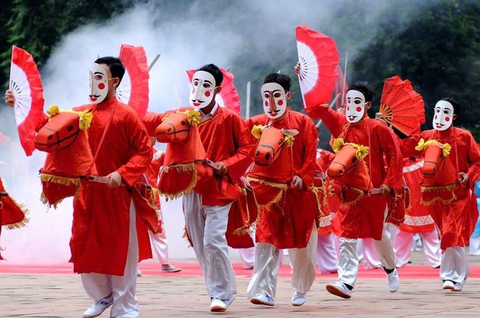Các hoạt động văn hóa, trò diễn dân gian được giới thiệu trong không gian Lễ hội Lam Kinh. Ảnh: Ban Quản lý di sản Thành nhà Hồ và các di tích trọng điểm tỉnh Thanh Hóa cung cấp