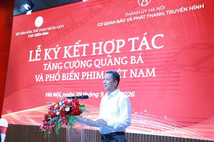 Phó Giám đốc Cơ quan Báo và Phát thanh, Truyền hình Hà Nội Nguyễn Kim Khiêm phát biểu tại buổi lễ