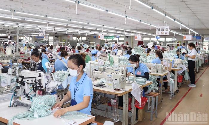 Thời gian tới, Quảng Ngãi tập trung đổi mới công tác xúc tiến đầu tư theo hướng có trọng tâm, trọng điểm. (Ảnh: HIỂN CỪ)