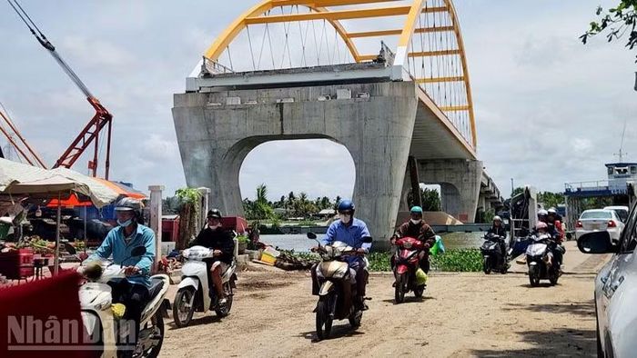 Cầu trên tuyến đường Hồ Chí Minh đoạn qua huyện Gò Quao (nay là xã Vĩnh Tuy, tỉnh An Giang). (Ảnh: QUỐC TRINH)