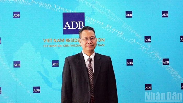 Ông Bùi Minh Giáp - Chuyên gia kinh tế trưởng của ADB tại Việt Nam.