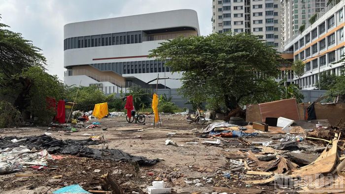 Dự án xây dựng tuyến đường từ đường Phạm Hùng đến đường Lê Đức Thọ được khởi công ngày 29/12/2017, với tổng mức đầu tư hơn 518,9 tỷ đồng.