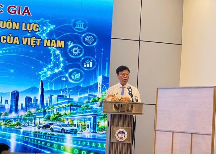 Phó Giáo sư, Tiến sĩ Bùi Đức Thọ, Bí thư Đảng ủy, Giám đốc Đại học Kinh tế quốc dân. (Ảnh: Nha Trang)