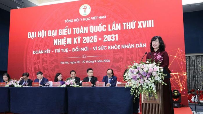 Bộ trưởng Y tế Đào Hồng Lan phát biểu tại Đại hội. (Ảnh: TRẦN MINH)