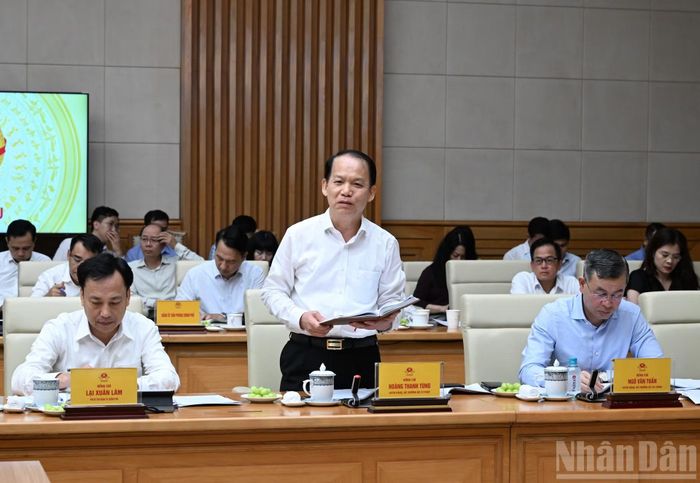 Bộ trưởng Tư pháp Hoàng Thanh Tùng phát biểu tại hội nghị.