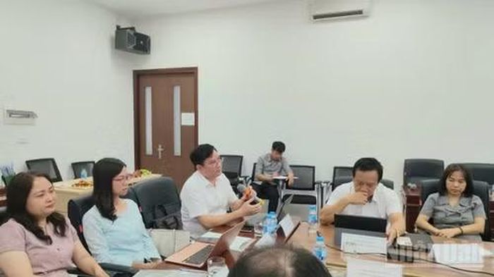 Tiến sĩ Nguyễn Văn Trúc, Cục Khởi nghiệp và Doanh nghiệp công nghệ, Bộ Khoa học và Công nghệ tham luận tại hội thảo.