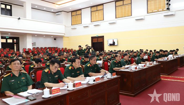 Các đại biểu dự hội nghị tại điểm cầu Sở chỉ huy Tổng cục Hậu cần - Kỹ thuật.