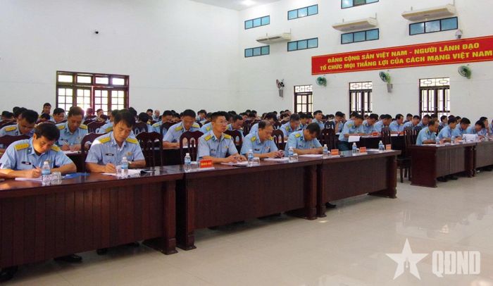  Các đại biểu dự hội nghị.  