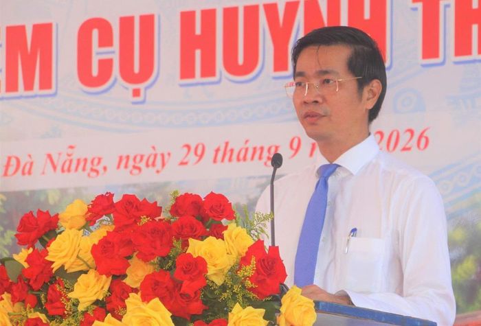 Ông Nguyễn Hữu Nhật, Giám đốc Ban Quản lý dự án đầu tư xây dựng các công trình dân dụng, công nghiệp và hạ tầng kỹ thuật Đà Nẵng phát biểu tại buổi lễ.