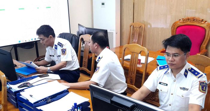  Đoàn công tác kiểm tra cơ sở dữ liệu chống IUU tại trung tâm chỉ huy, Bộ Tư lệnh Vùng Cảnh sát biển 3 